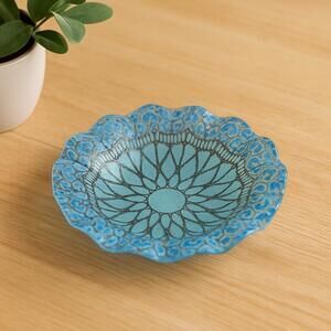 Sydenstricker USA Vintage 1970s Iris Blue Floral Ruffled Fused Glass Bowl, 6.75”